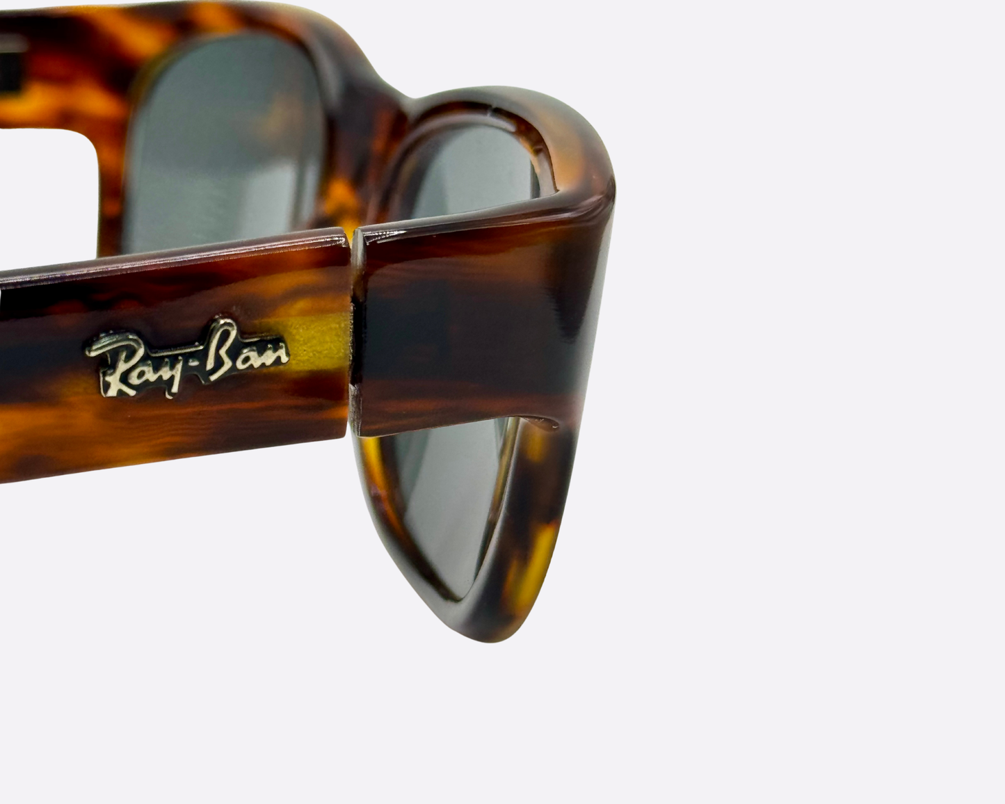 Ray-Ban by Bausch & Lomb – Striated Tortoise | 1980s Vintage