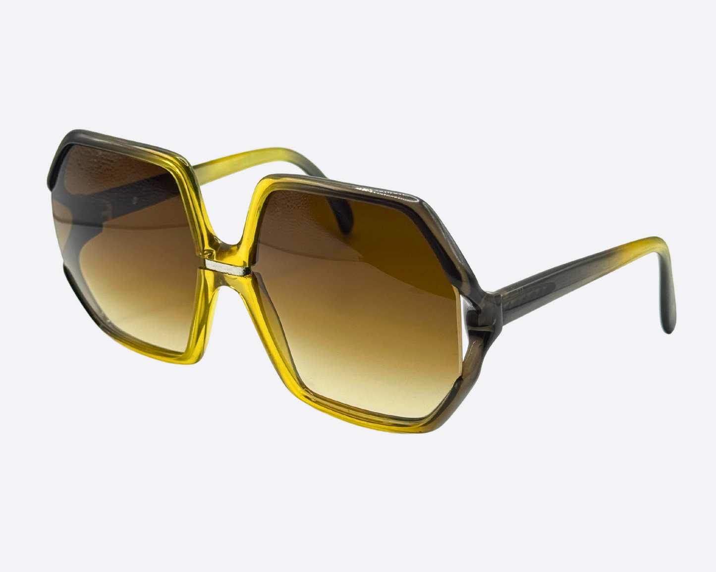 Saphira – Oversized Green Sunglasses | 70s Vintage