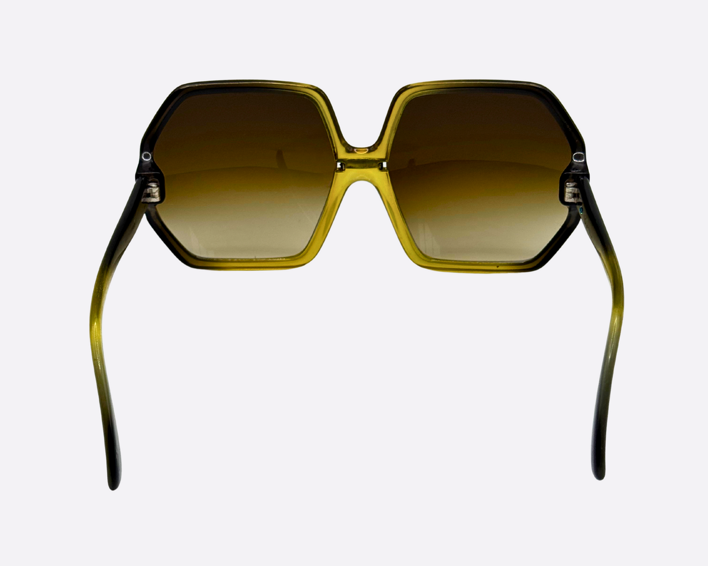Saphira – Oversized Green Sunglasses | 70s Vintage