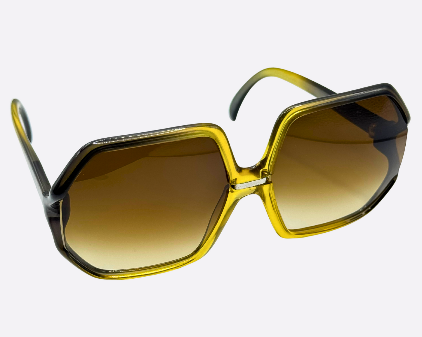 Saphira – Oversized Green Sunglasses | 70s Vintage