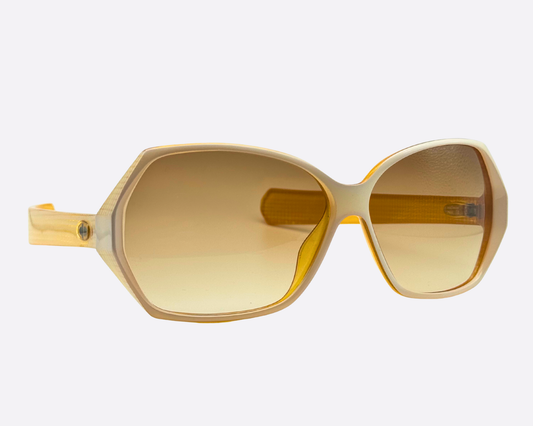 Vintage Christian Dior 2177 70 sunglasses from the 80s. Oversized hexagonal frame in white and gold with new brown gradient lenses. Made in Germany.