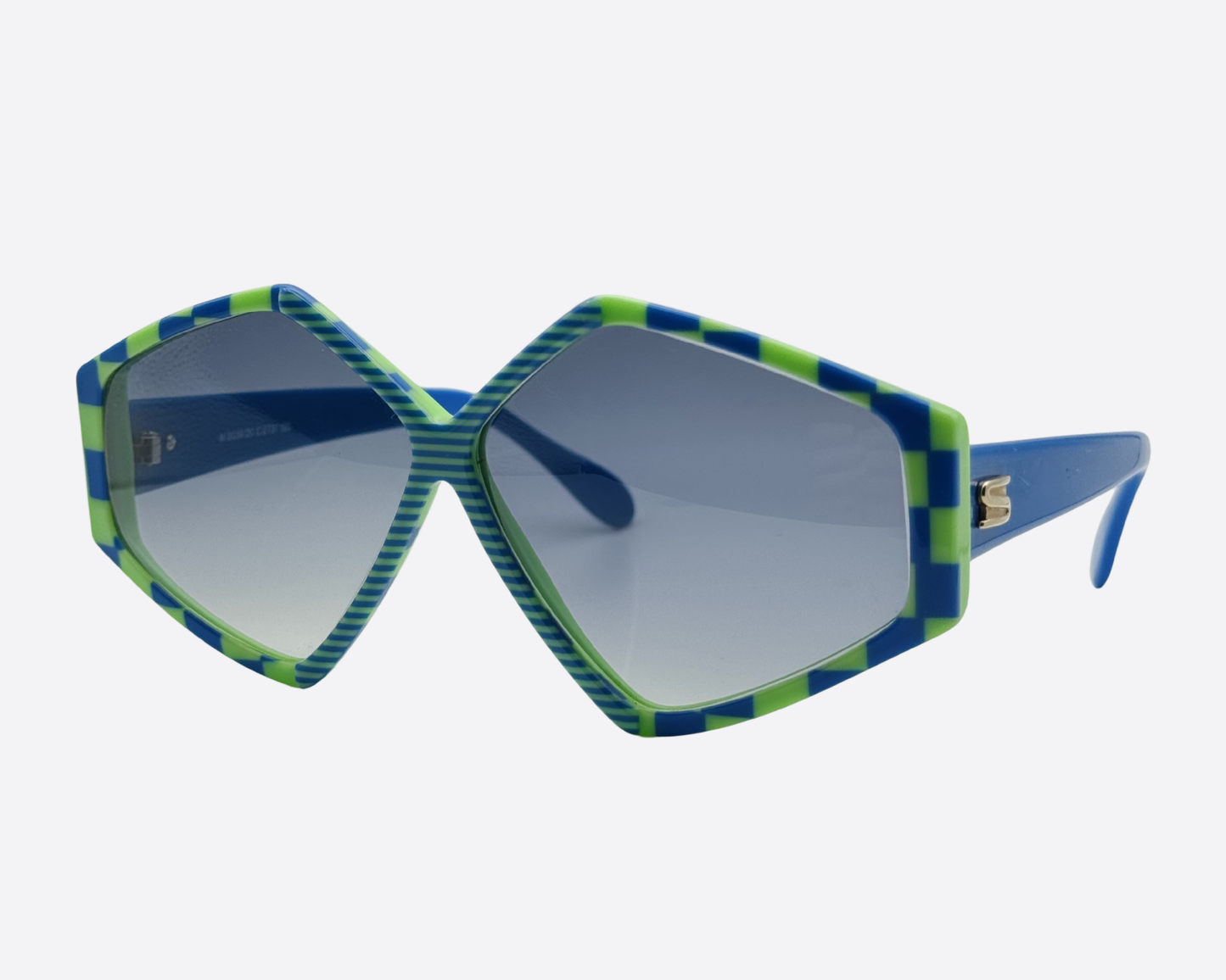 Silhouette M3039/20 – Checkerboard Geometric | Made in Austria