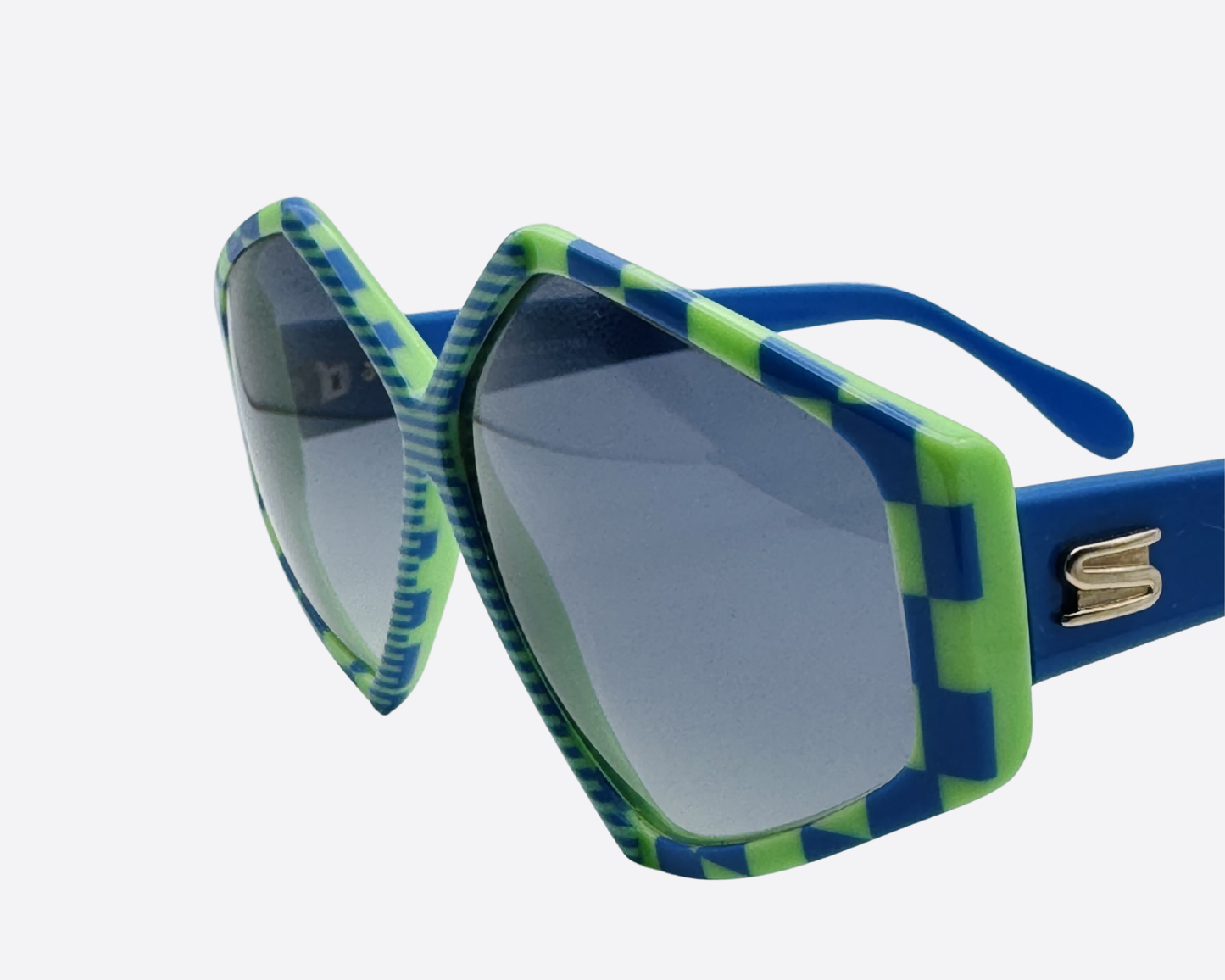 Silhouette M3039/20 – Checkerboard Geometric | Made in Austria