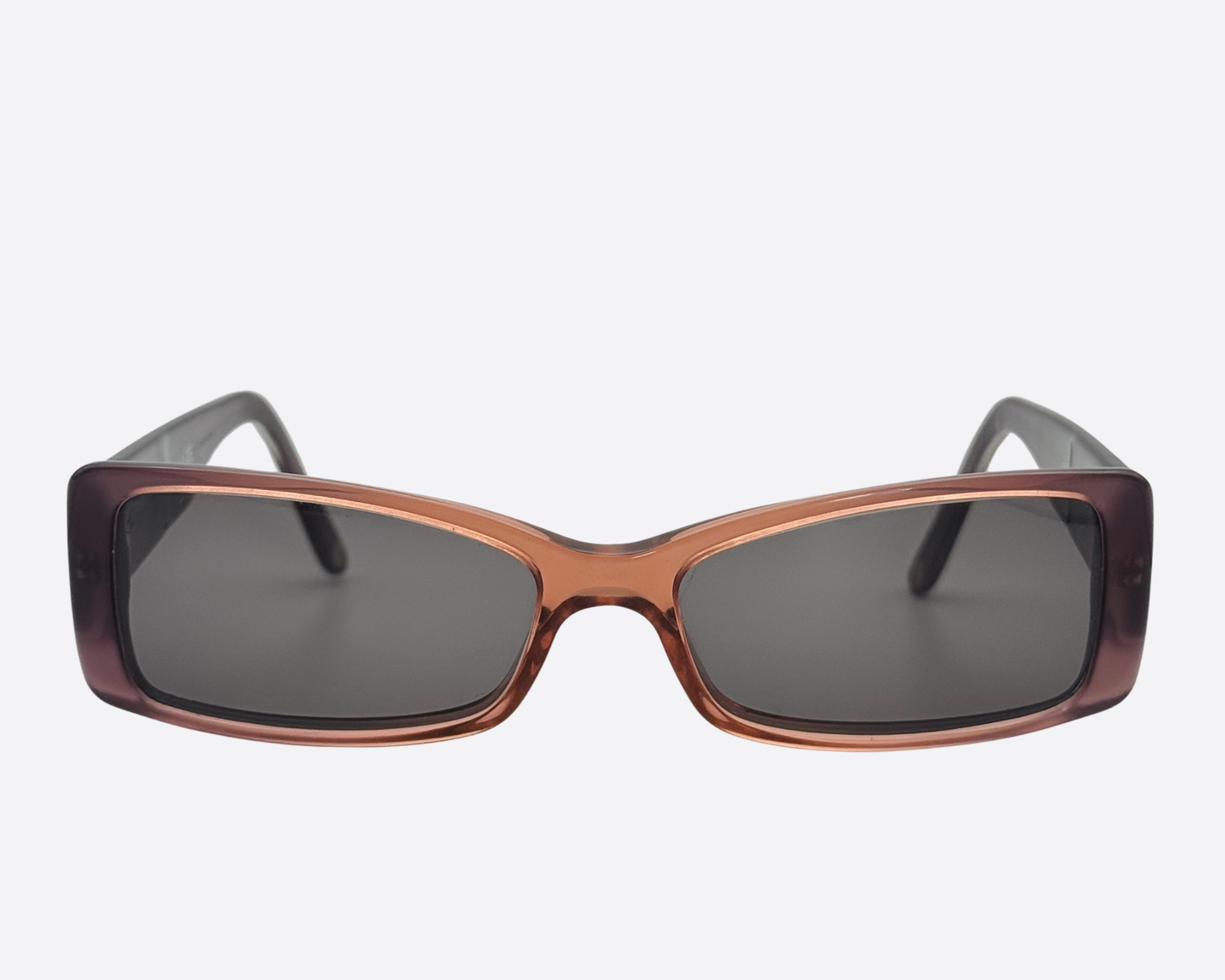 Versace 3117 – Early 2000s Shield-Inspired Minimalism | Italy