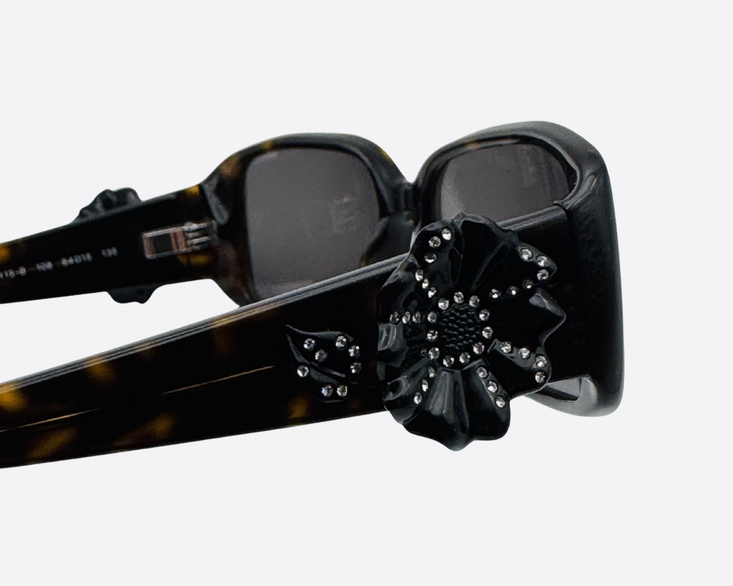 Versace 3115 B – Early 2000s Crystal Glamour | Italy